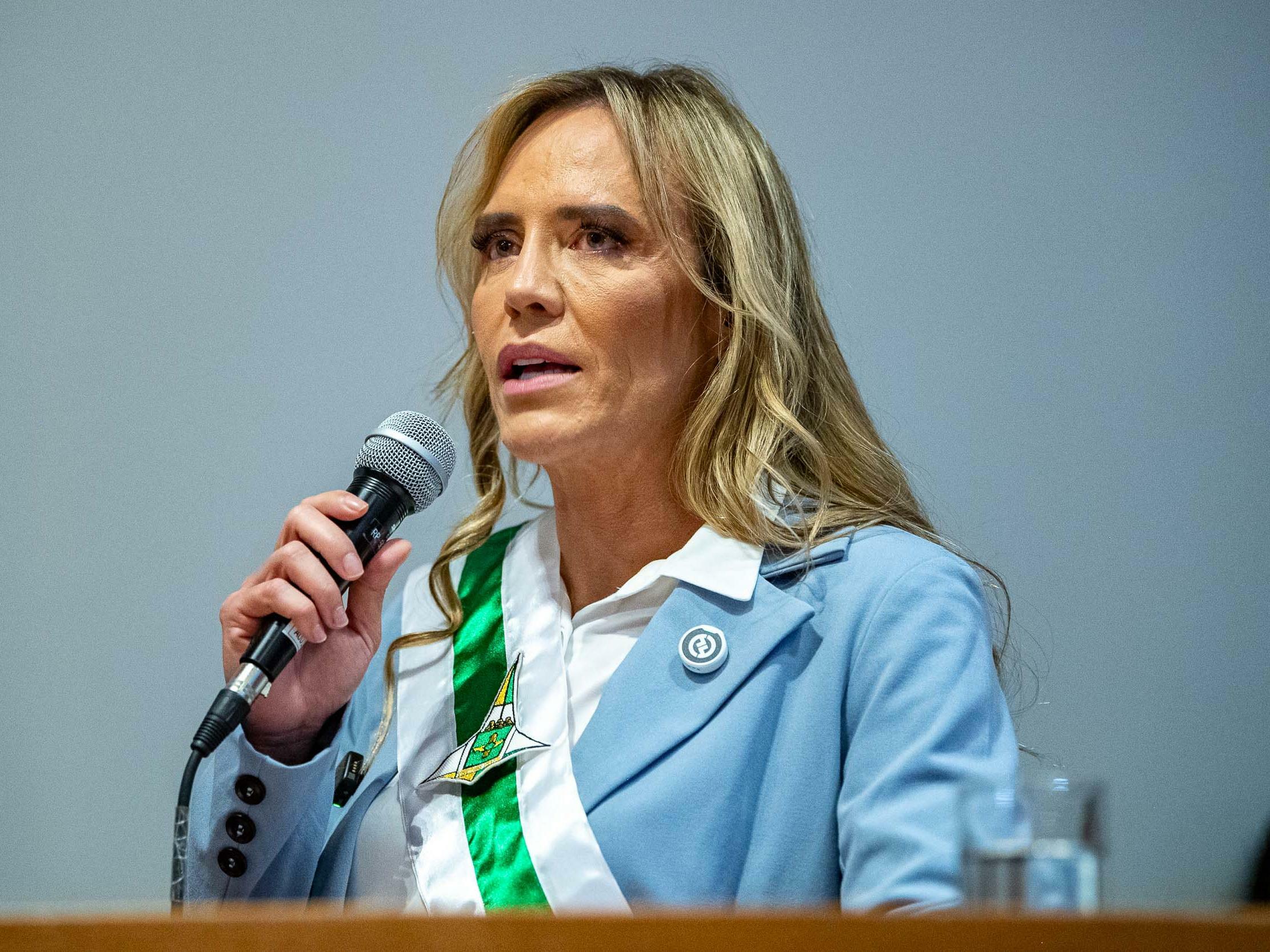 Celina Leão foi encaminhada para atendimento médico