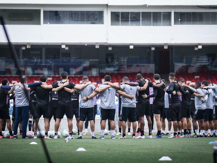 Remo recebe o Grêmio em duelo de 'seis pontos' no Brasileirão