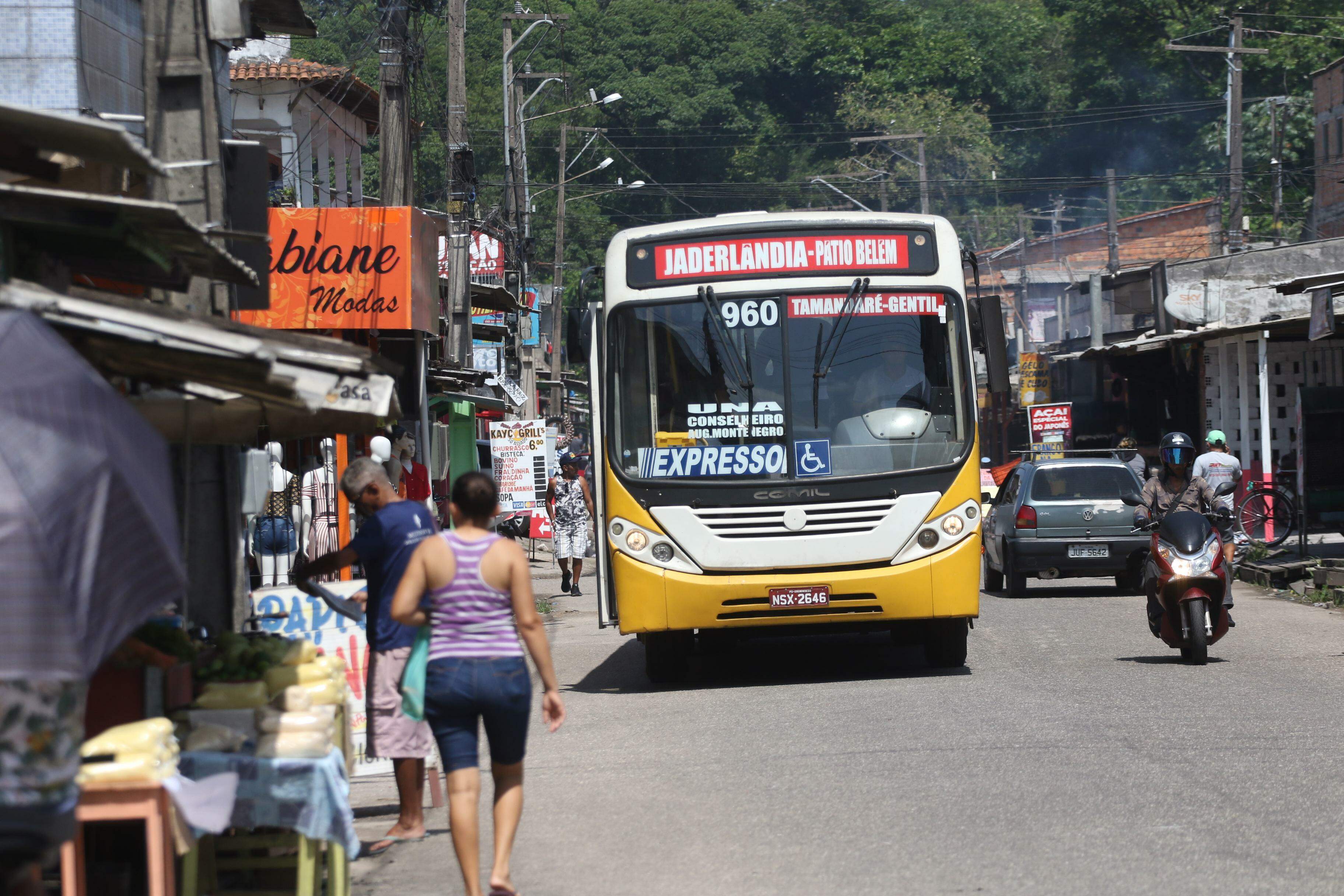 Moradores do Jaderlândia sofrem com a falta de ônibus | Belém | O Liberal