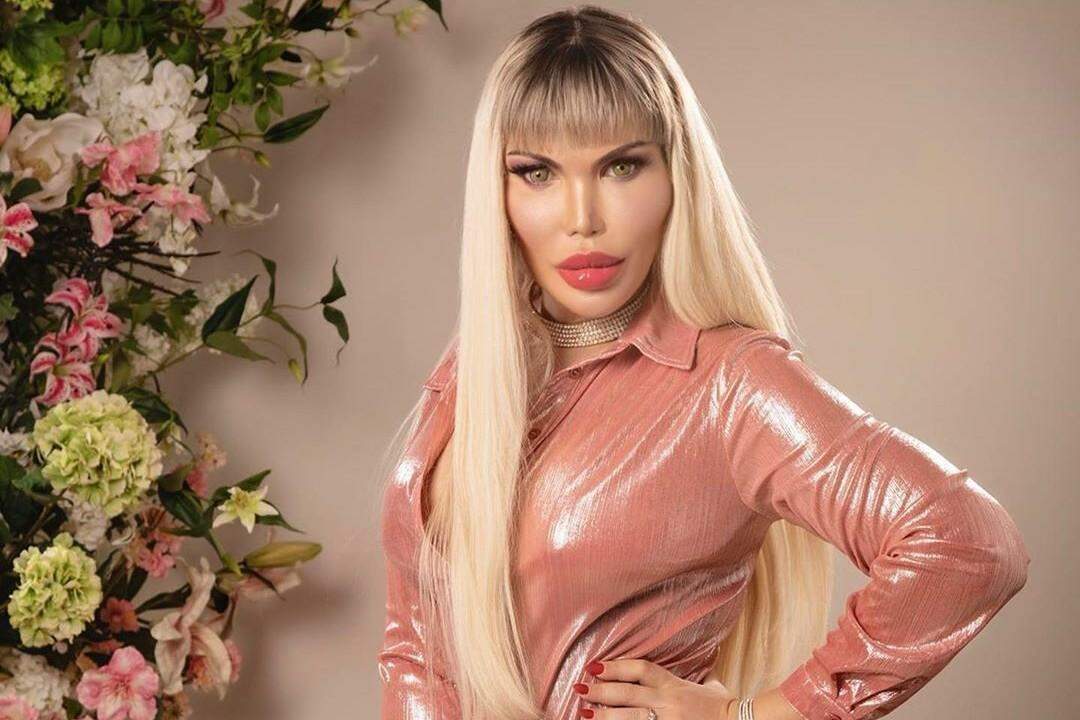 Ex-Ken Humano se declara trans e diz que vai colocar silicone, Cultura