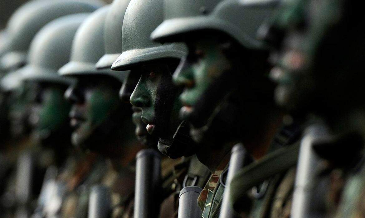 Concurso: Exército Brasileiro tem 1.100 vagas abertas - Vagas Pelo Mundo