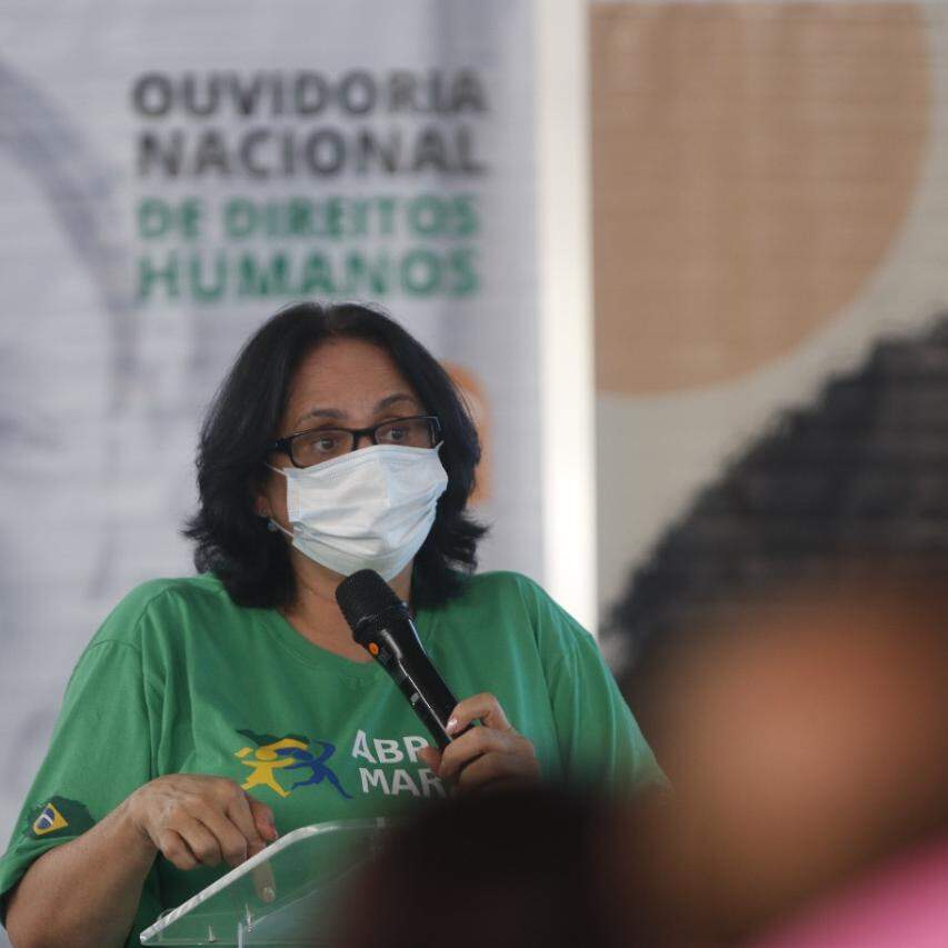 Damares: Oswaldo Eustáquio divulga carta com ataques a ministra