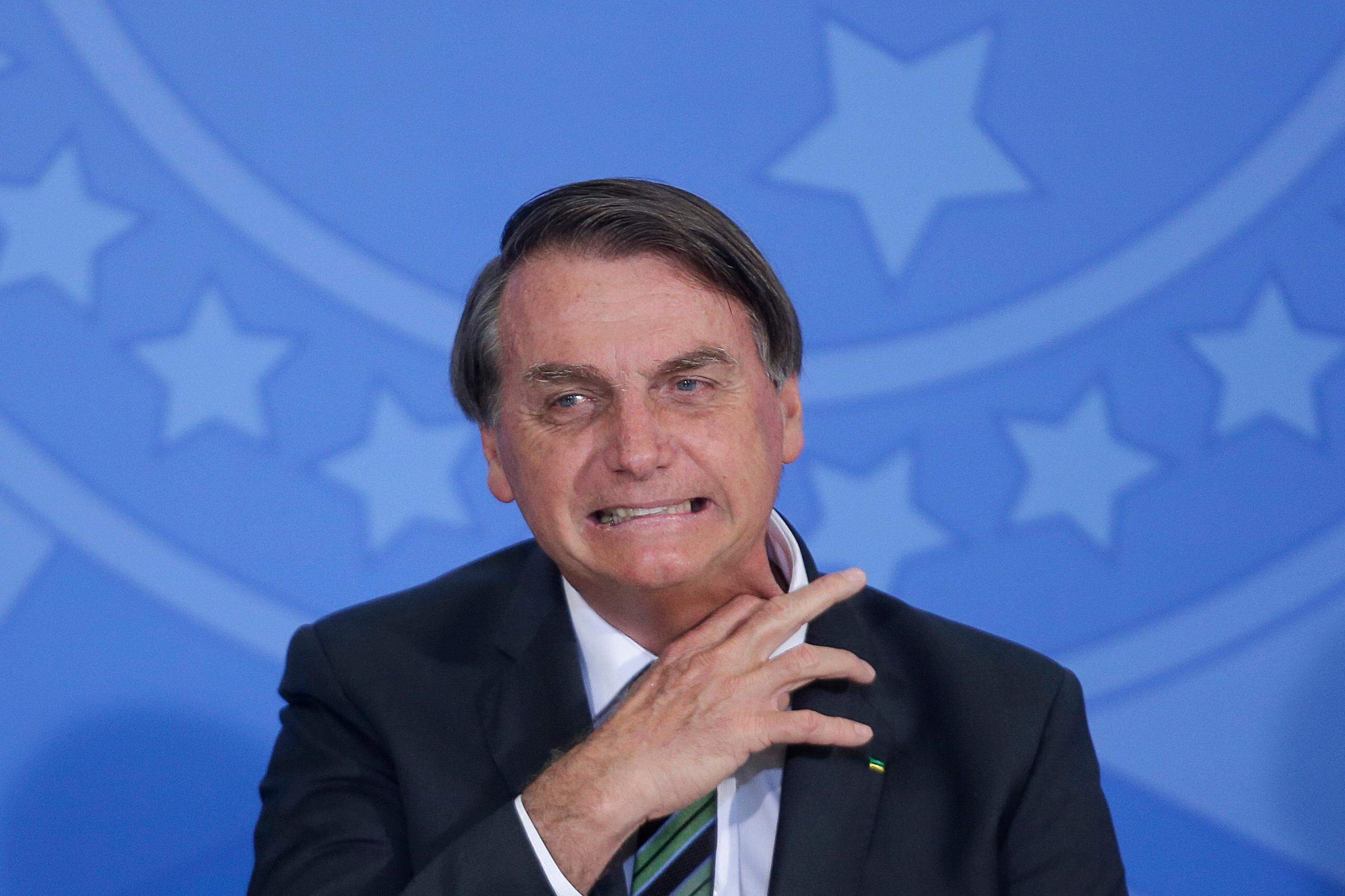 Maioria acha Bolsonaro desonesto, autoritário e pouco inteligente, diz  Datafolha