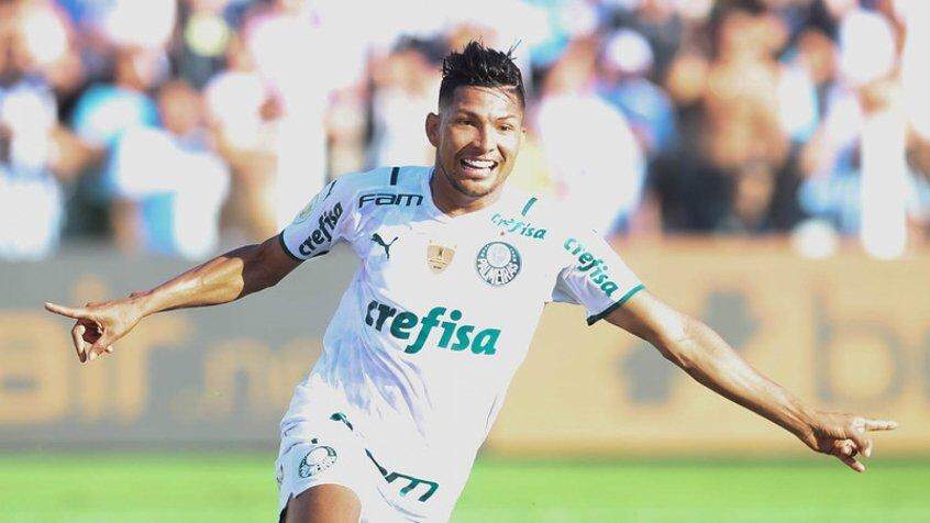 Rony marca de novo, Palmeiras bate Bragantino e retoma liderança