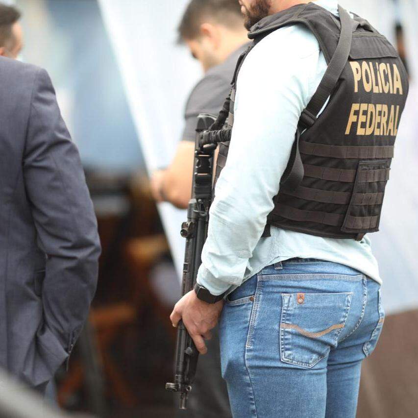 Polícia bane cantor gospel bolsonarista americano de shopping em Miami, Mundo