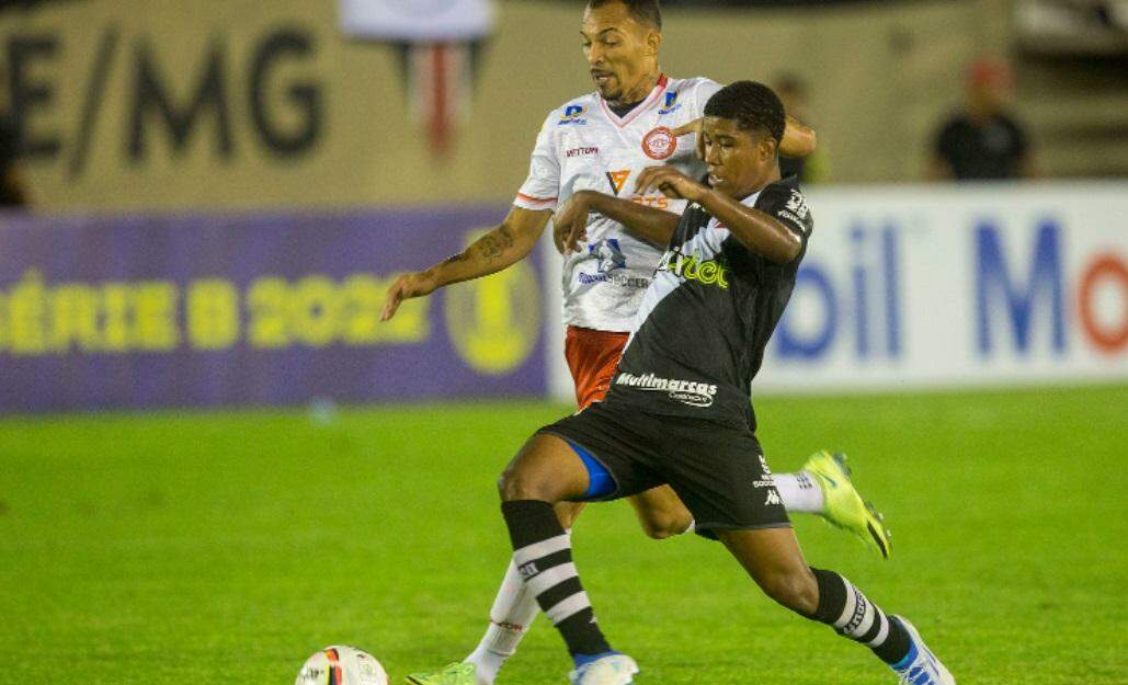 Vasco x Bangu: como assistir ao jogo na live do Casimiro