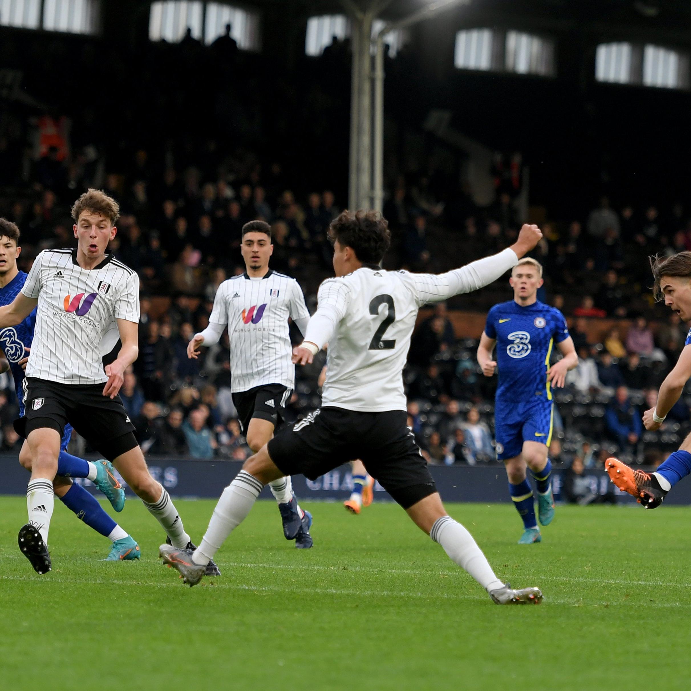 Liverpool x Tottenham  Onde assistir, prováveis escalações, horário e  local; Klopp com problemas