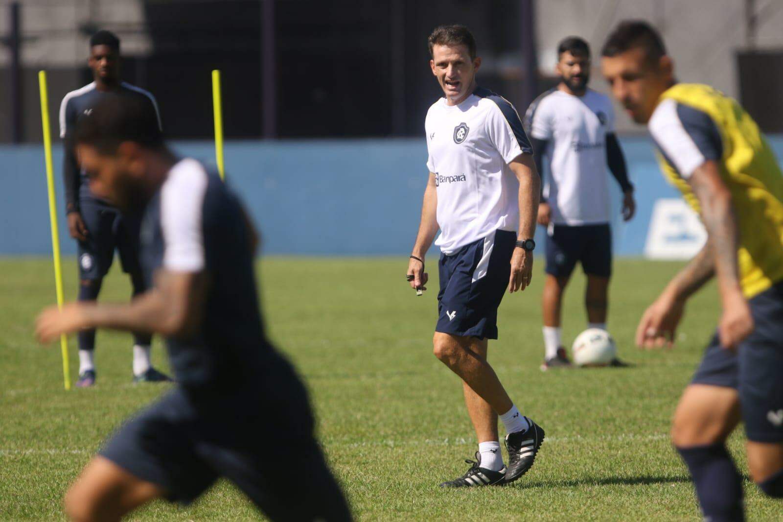 Novo Técnico Do Remo Cita Esquema De Jogo, Elogia Elenco E Revela ...