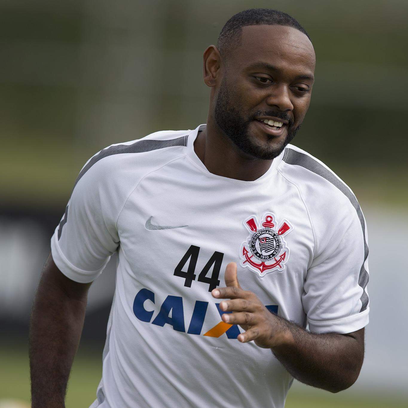 Em fim de contrato com o Sport, Vágner Love entra na mira do