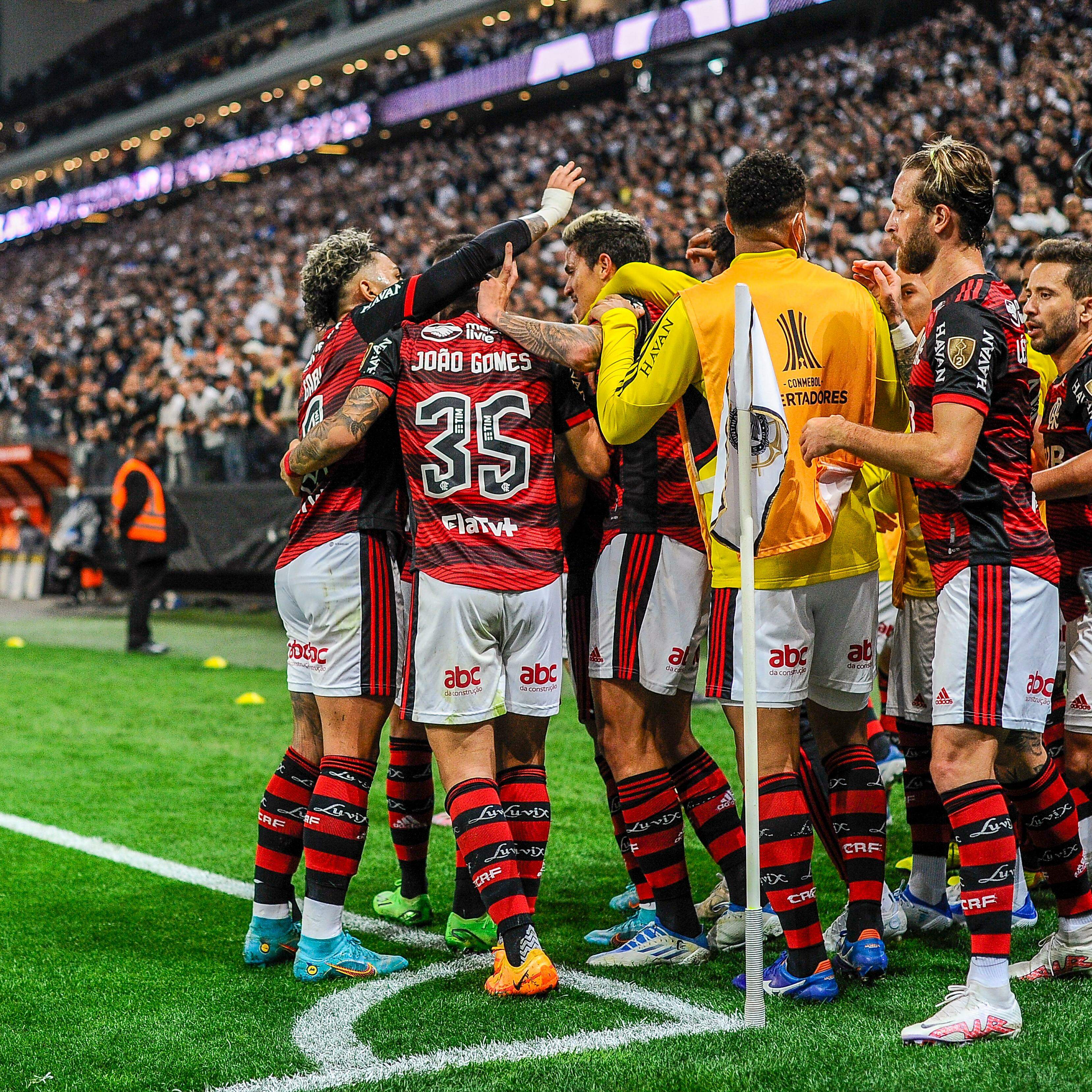 Altos salários no futebol brasileiro estão perto do fim. Veja o ranking! -  Coluna do Fla