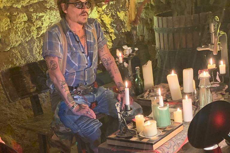 Johnny Depp perde apoio de famosos em postagem