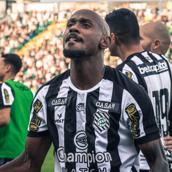 Coritiba x Santos hoje; veja horário e onde assistir ao vivo