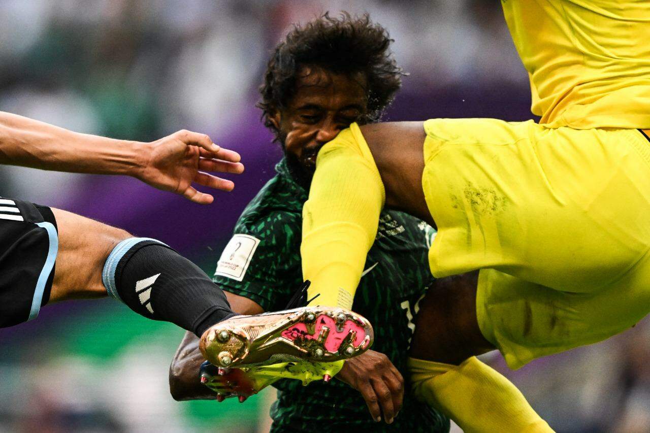 Após trauma com Jabulani, Fifa promete bola mais rápida e estável no Catar