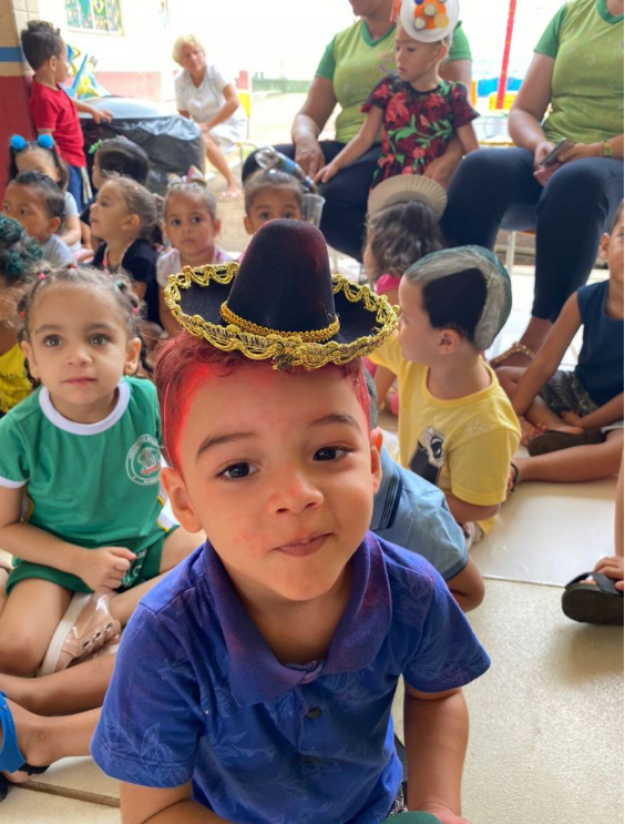 Dia do cabelo maluco: crianças com penteados inusitados viralizam