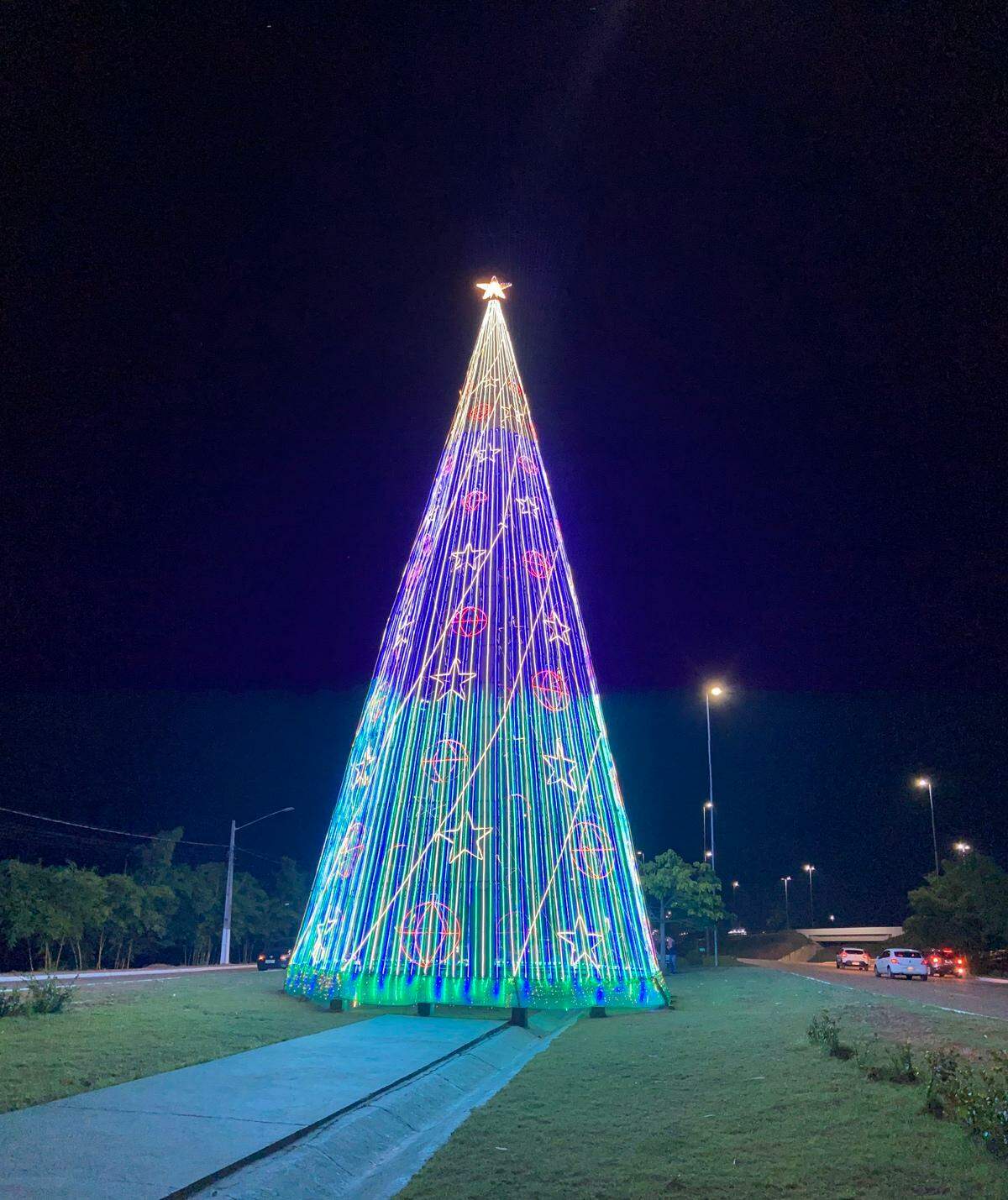 Cidade: Luzes de Natal contagiam trabalhadores e moradores por toda a  Marabá - Prefeitura de Marabá - Pa