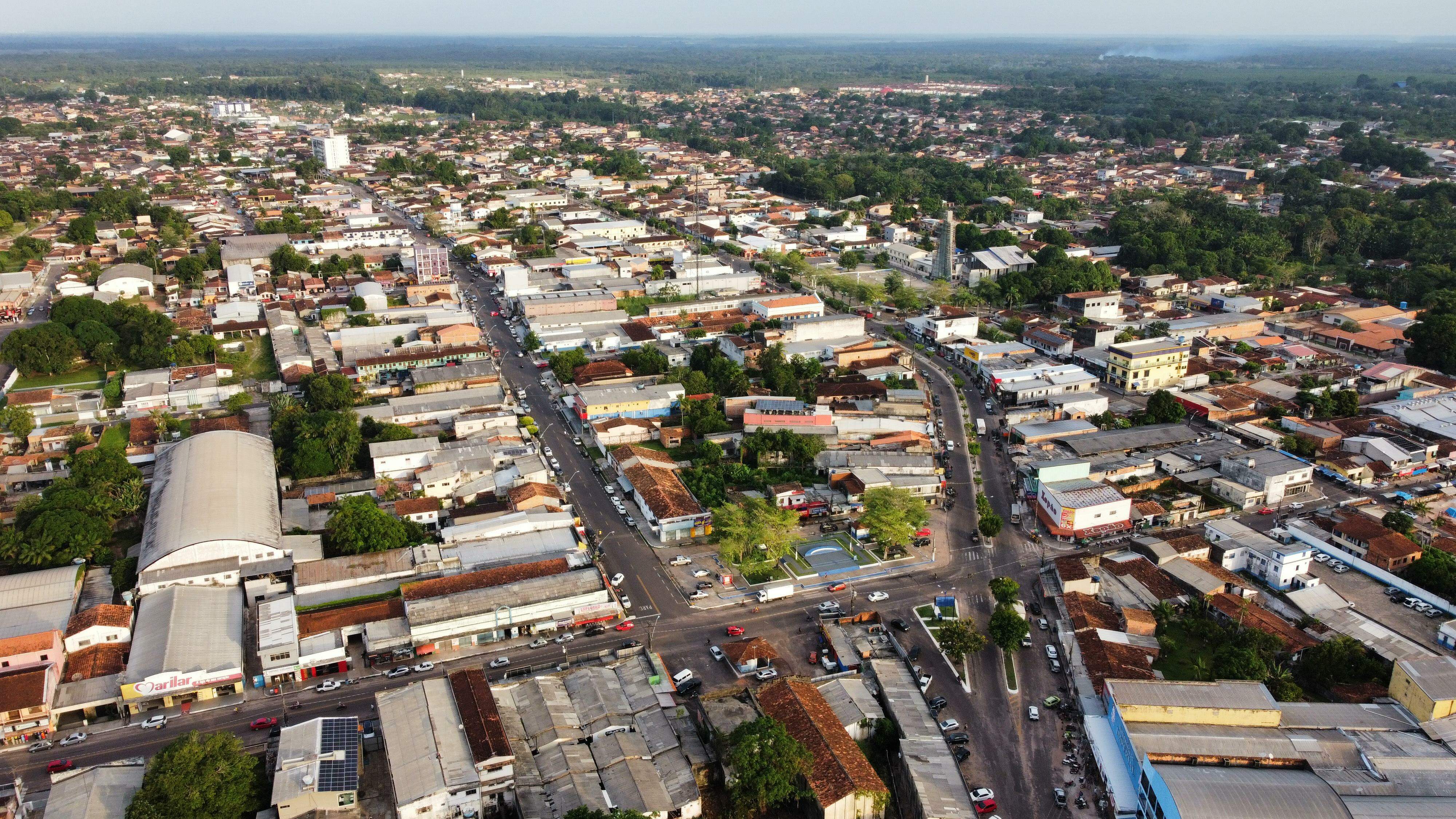 Alunos da Escola Irmã Albertina Leitão, de Santa Izabel do Pará