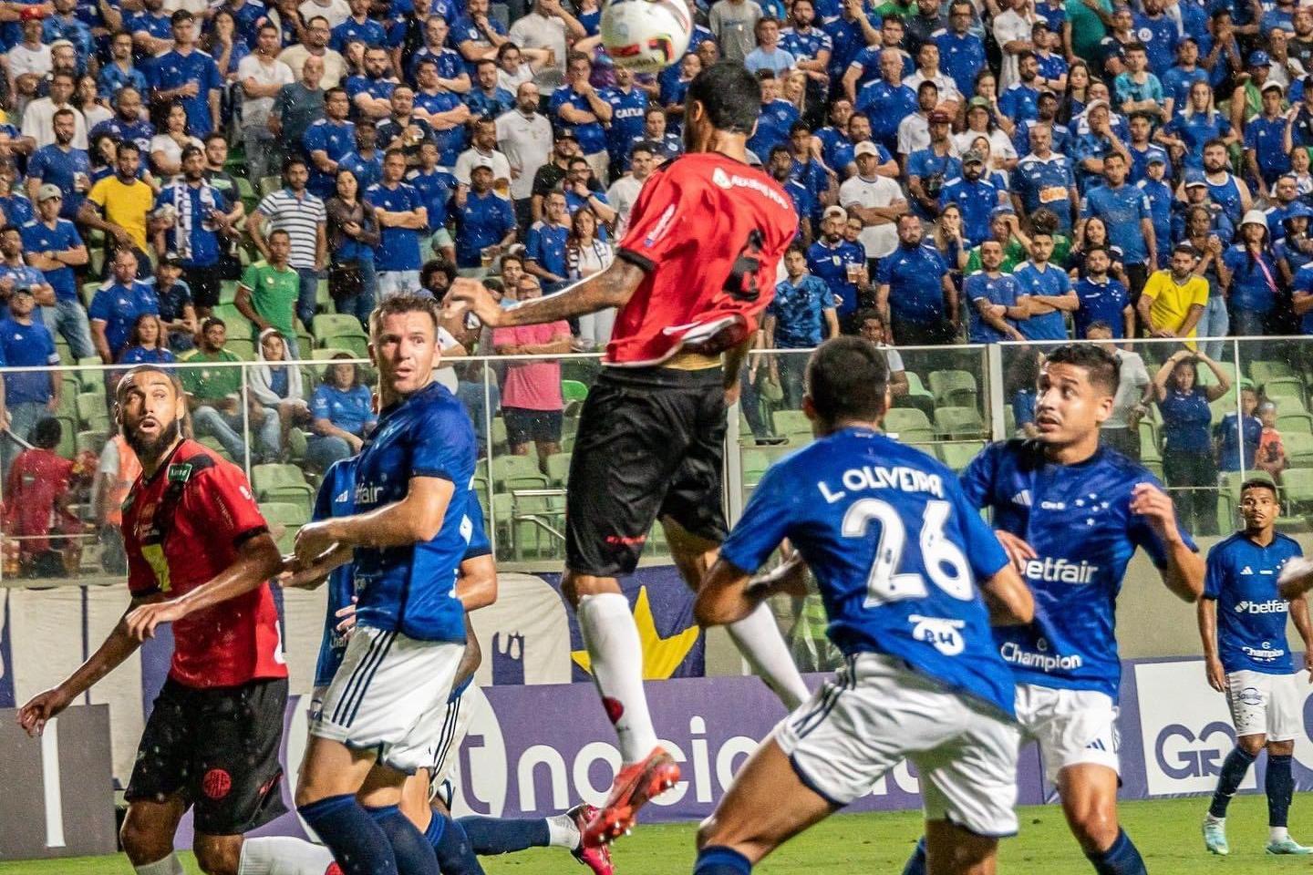 Futebol ao vivo: Democrata GV x Pouso Alegre; onde assistir ao