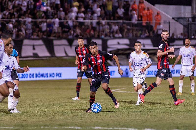 Campeonato Português: Assista ao vivo e de graça ao jogo Vitória