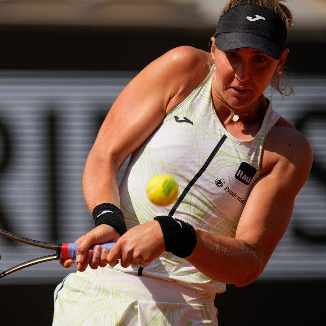 Bia Haddad venceu único jogo contra Iga Swiatek, adversária em Roland  Garros