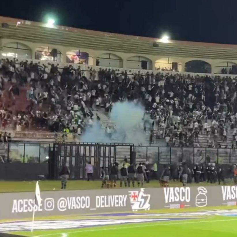 Vasco é punido e jogo contra Cruzeiro, em São Januário, será sem torcida