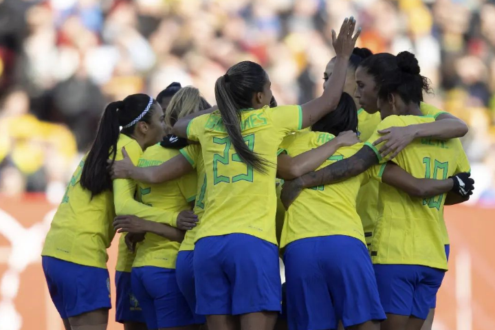 É hoje! Brasil enfrenta o Chile na última partida antes da Copa; garanta  seu ingresso