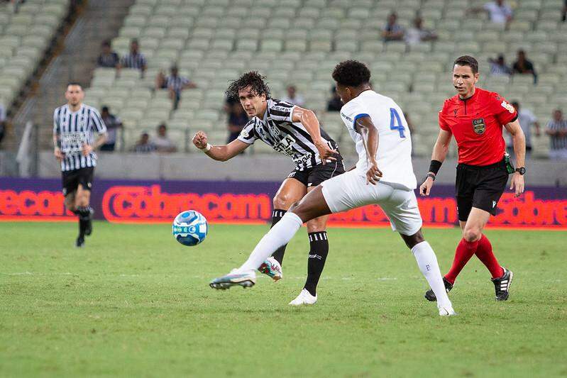 Ceará x Botafogo-SP - onde assistir ao vivo, horário do jogo e escalações