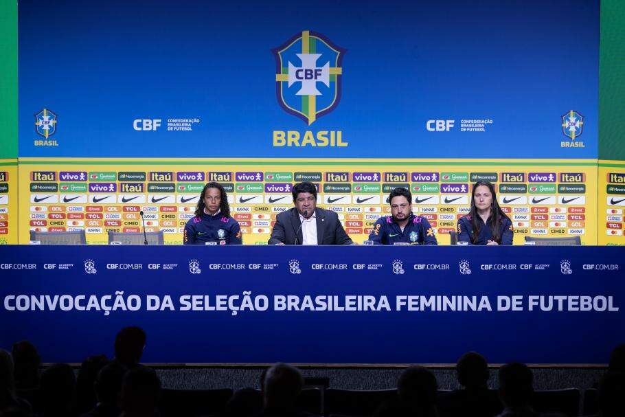 Arthur Elias faz 1ª convocação como novo técnico da Seleção Brasileira  feminina - Jogada - Diário do Nordeste