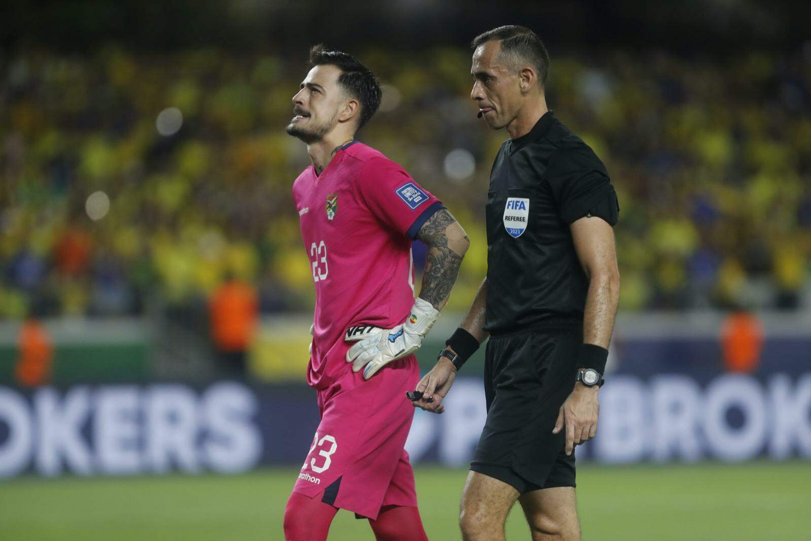 Goleiro da Bolívia destaca aprendizado após goleada e 'sonho' de jogar  contra a Seleção Brasileira