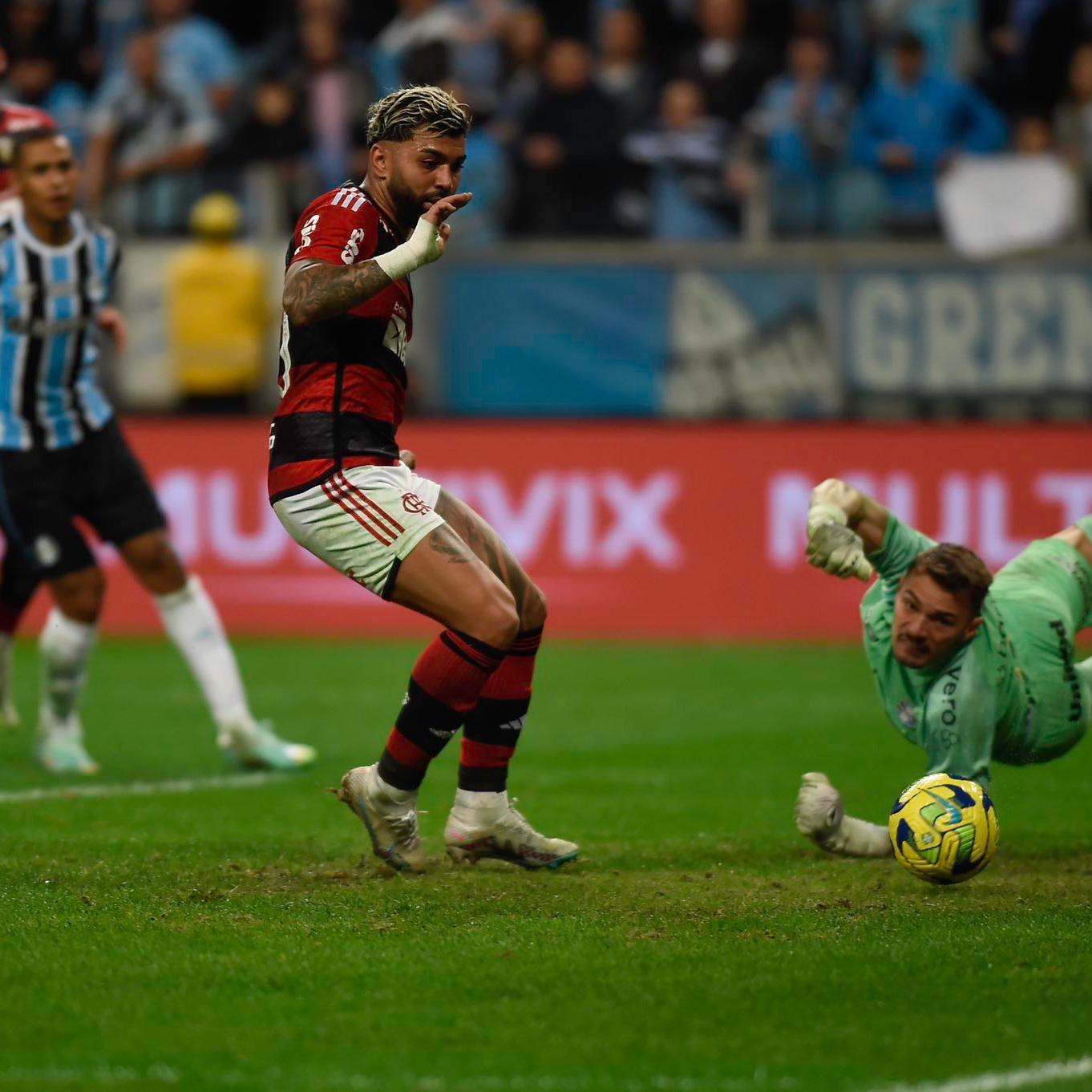 Onde assistir Internacional x São Paulo hoje, quarta-feira, 13, pelo  Brasileirão; veja horário