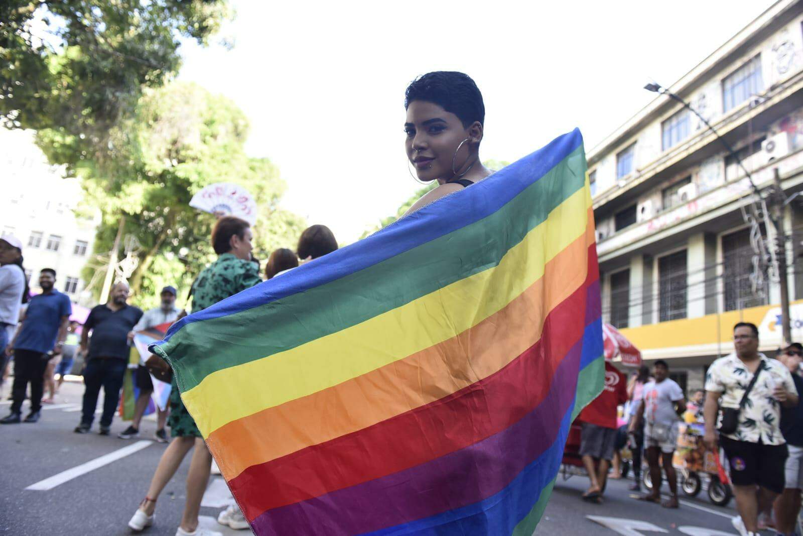 Parada do Orgulho LGBTQIA+ reúne 80 mil pessoas em Belém | Belém | O Liberal