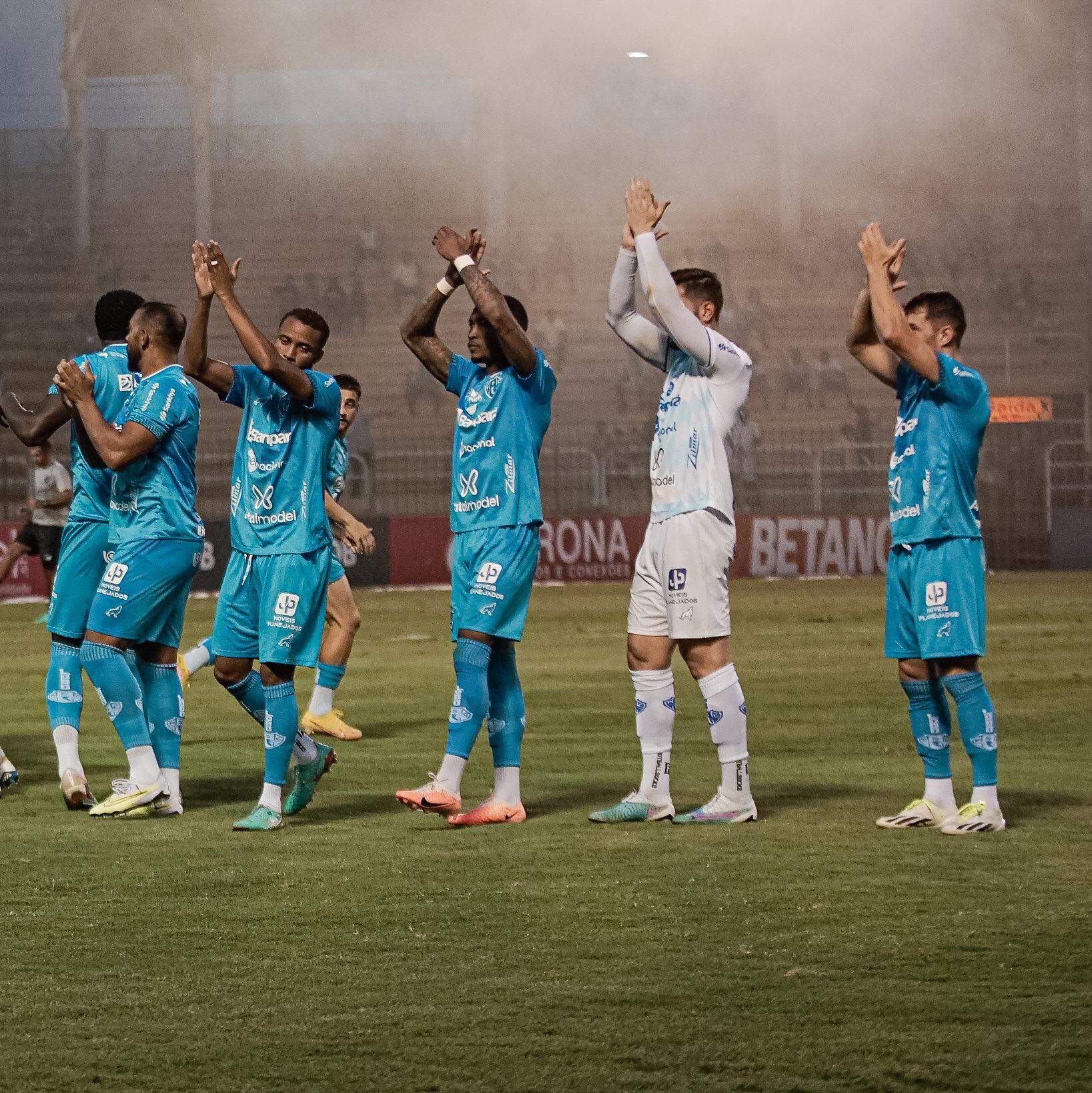 Imortal Tricolor: Tem de ser macho para bailar em puteiro alheio