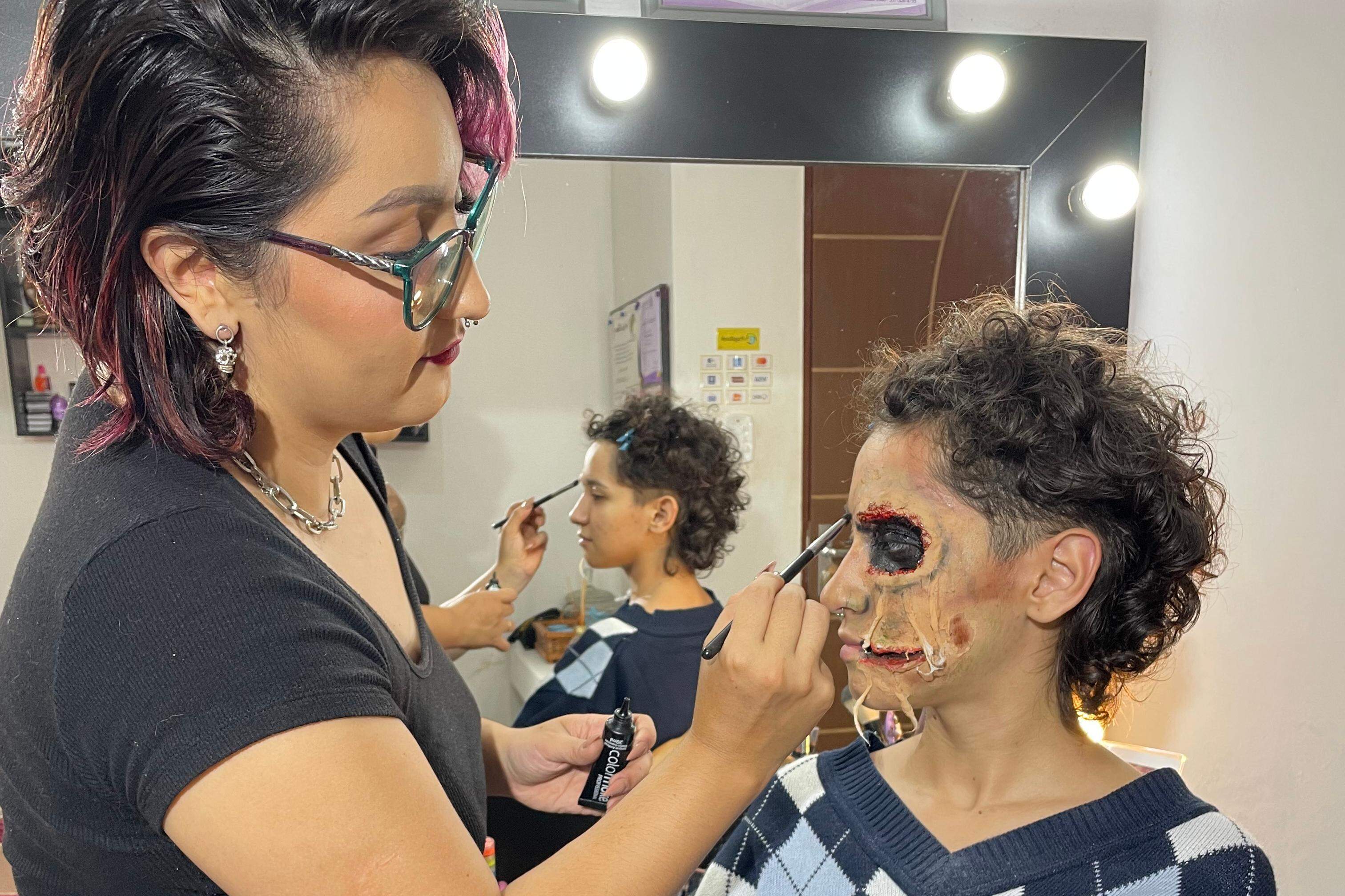 DIY: Fantasia e cabelo Arlequina Carnaval e Halloween parte 1 