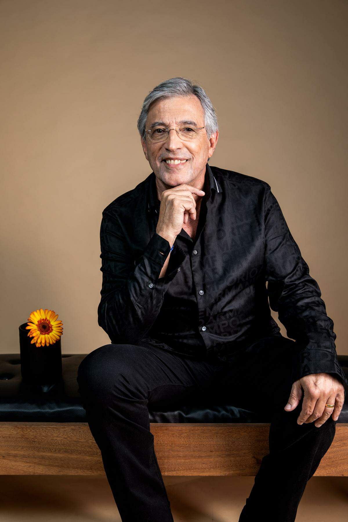 Ivan Lins apresenta turnê 'A gente merece ser feliz' em Belém