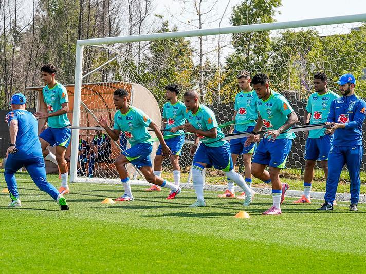 Ambos Brasil e Espanha passaram por um empate de 2 a 2 para o México e uma derrota para o Marrocos nas rodadas passadas do Mundial Sub-20