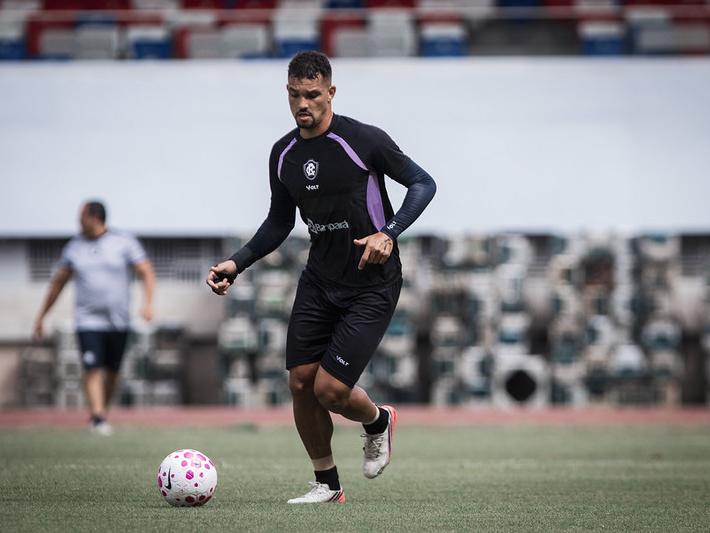 Zé Ivaldo cobra efetividade do Remo e admite que time sentiu pressão da torcida