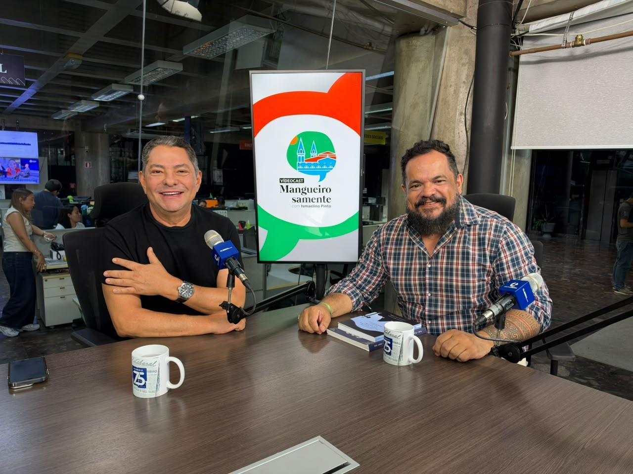 Ismaelino Pinto recebe o historiador Aldrin Figueiredo no videocast 'Mangueirosamente'