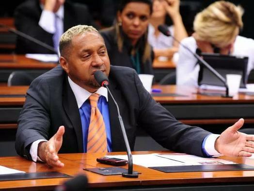 Famosos tentam vaga nas eleições de 2026, mas ficam de fora; veja quem