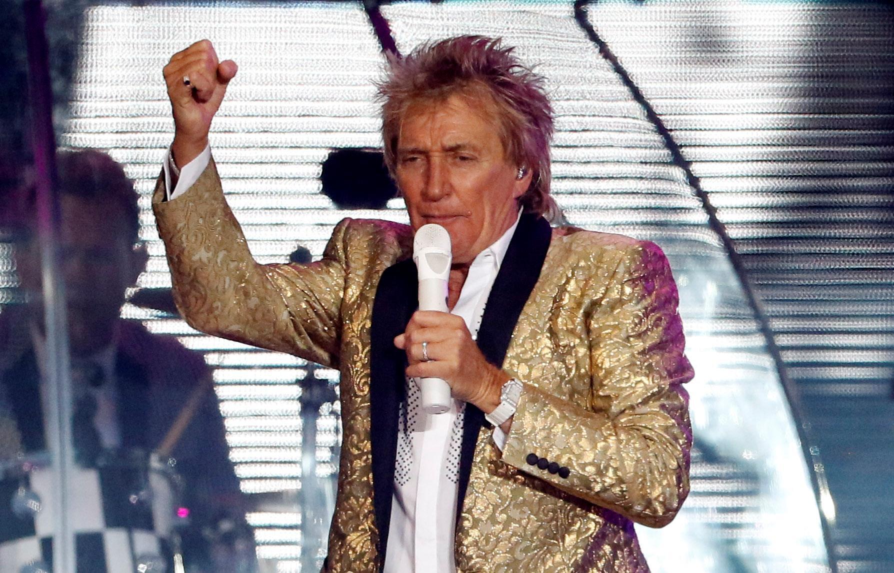Rod Stewart anuncia turnê de despedida da carreira após cirurgia cardíaca
